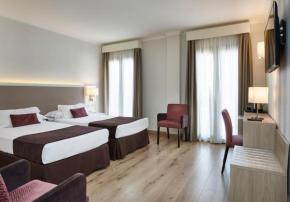 Гостиница Hotel Maestranza  Ронда